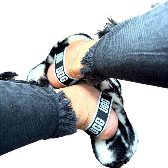 KanCan Black Denim Frayed Asymmetrical Hem Jeans in Charcoal Size 27 - Picture 5 of 16